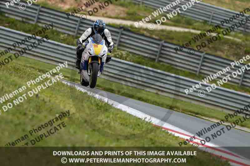 cadwell no limits trackday;cadwell park;cadwell park photographs;cadwell trackday photographs;enduro digital images;event digital images;eventdigitalimages;navarra;no limits trackdays;peter wileman photography;racing digital images;trackday digital images;trackday photos